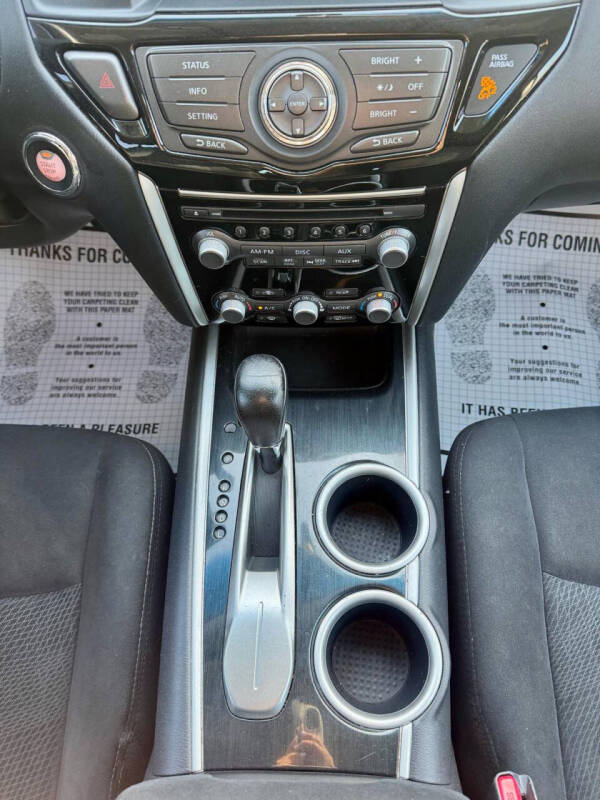 2013 Nissan Pathfinder SV