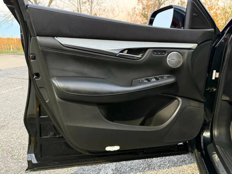 2019 Infiniti QX50 Essential