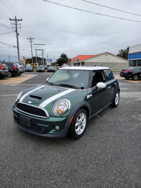 2013 MINI Hardtop for sale at Husky auto sales & service LLC in Milford, DE