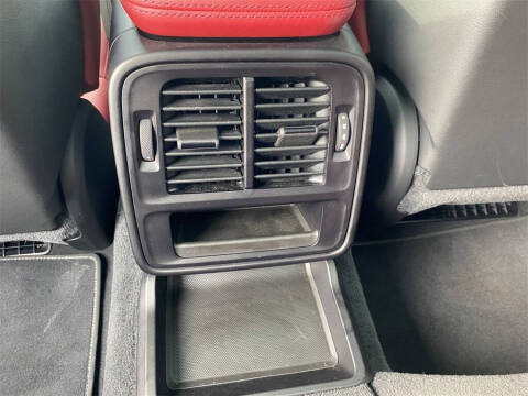 2024 Porsche Taycan GTS Sport Turismo