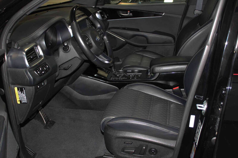 2017 Kia Sorento SX Limited V6