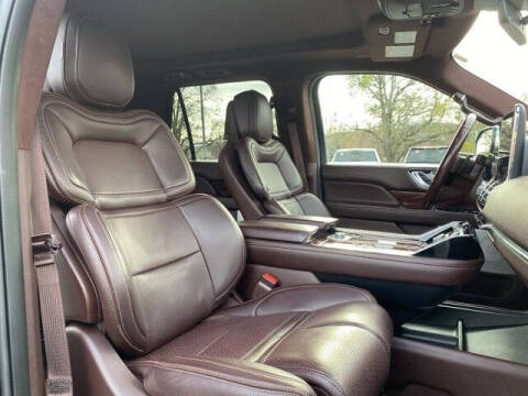 2018 Lincoln Navigator Black Label