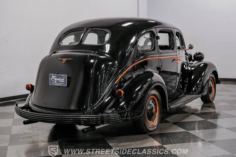 1937 Chrysler Desoto