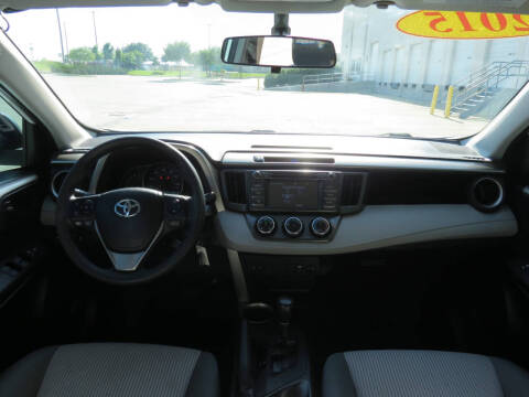 2015 Toyota RAV4 LE