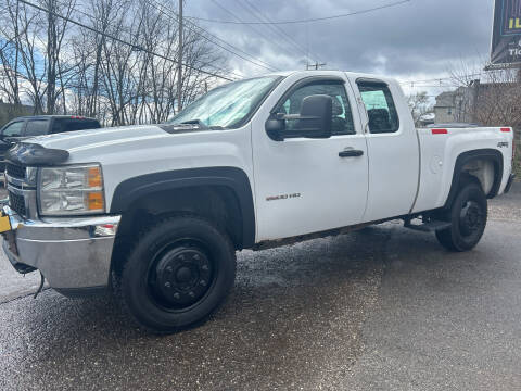 2013 Chevrolet Silverado 2500HD for sale at MEDINA WHOLESALE LLC in Wadsworth OH