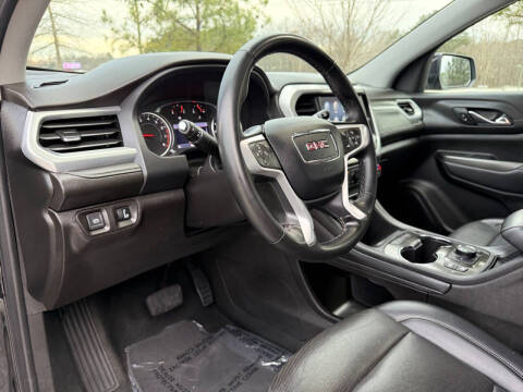 2023 GMC Acadia SLT