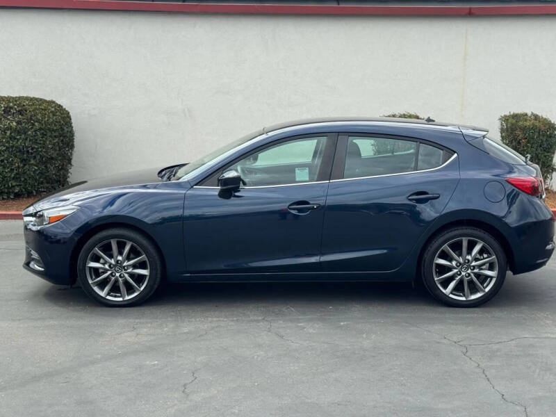2018 Mazda MAZDA3 Touring