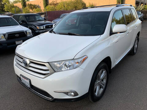 2013 Toyota Highlander for sale at C. H. Auto Sales in Citrus Heights CA
