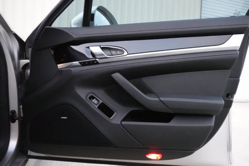 2013 Porsche Panamera 4S