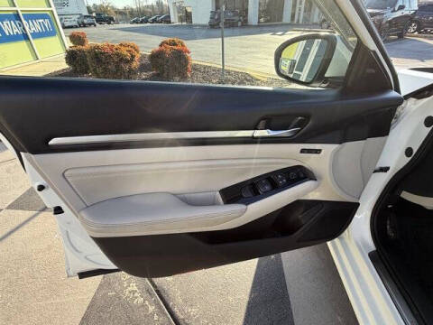 2021 Nissan Altima 2.5 Platinum