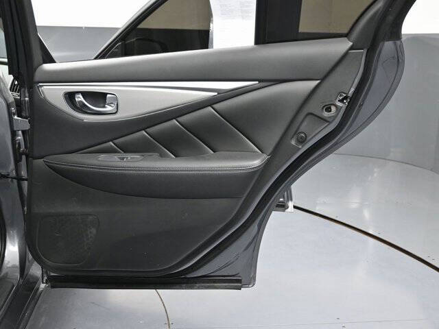 2021 Infiniti Q50 Luxe