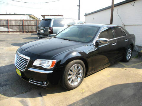 2014 Chrysler 300 for sale at Metroplex Motors Inc. in Houston TX