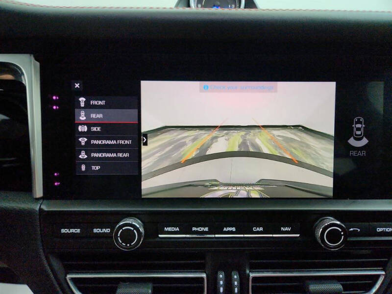 2021 Porsche Macan S