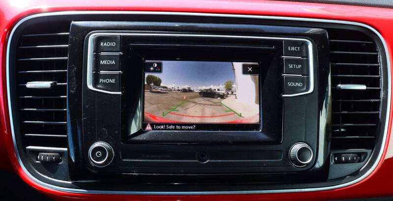 2018 Volkswagen Beetle Convertible 2.0T SE