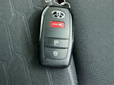 2025 Toyota Corolla Hatchback SE