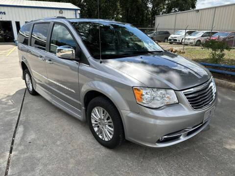 2016 Chrysler Town and Country for sale at AMS Vans in Tucker GA