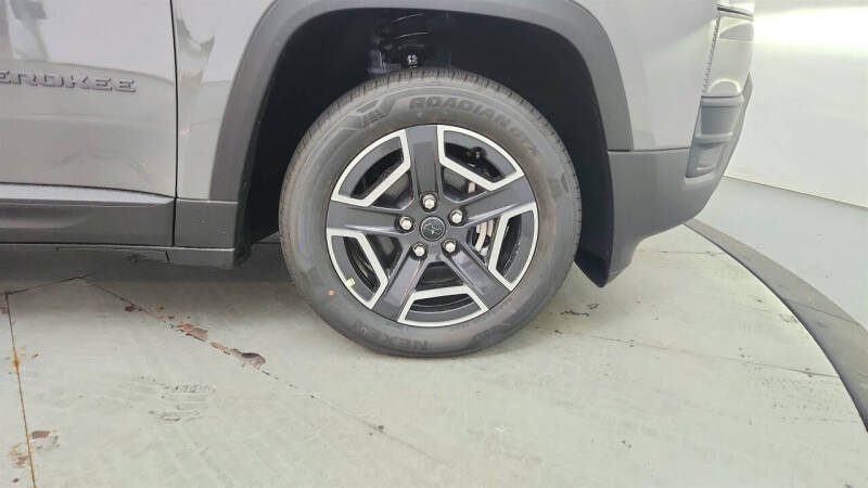 2026 Jeep Cherokee Laredo
