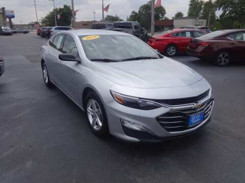 2019 Chevrolet Malibu for sale at ROSE AUTOMOTIVE in Hamilton OH