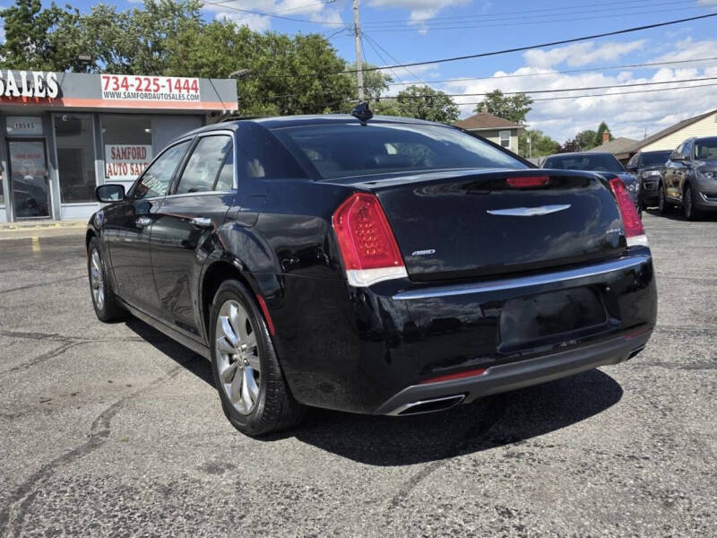 2016 Chrysler 300 C