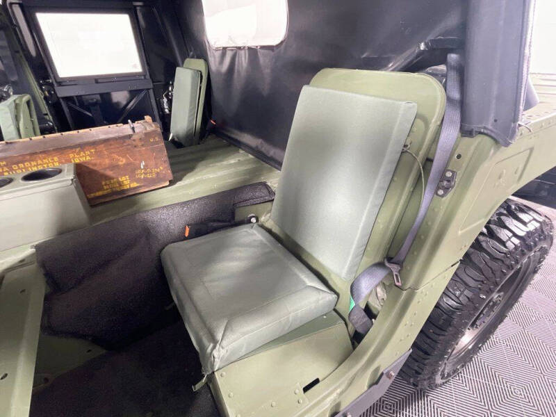 2006 AM General Hummer
