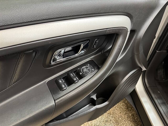 2019 Ford Taurus SEL