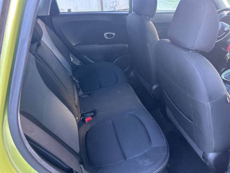 2017 Kia Soul +