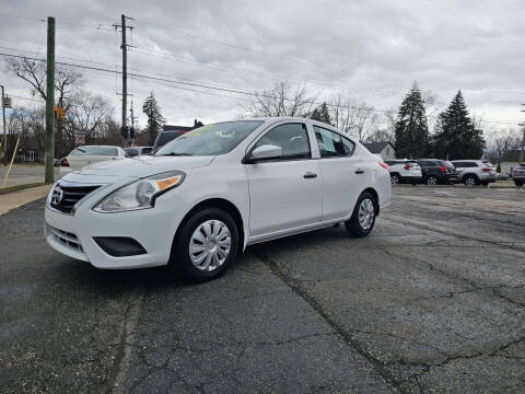 2017 Nissan Versa 1.6 S Plus