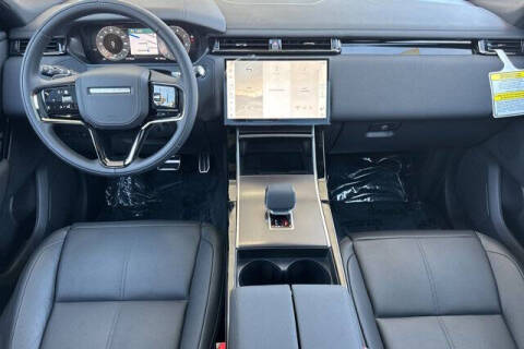 2026 Land Rover Range Rover Velar P250 Dynamic SE