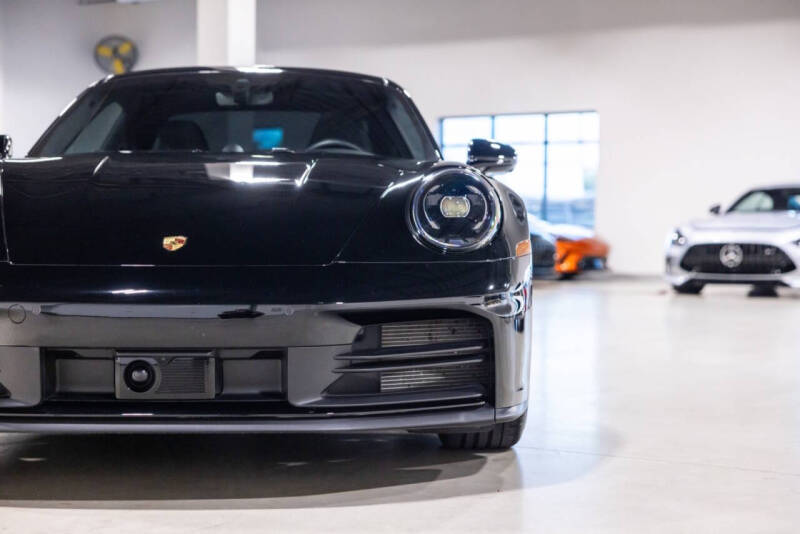 2025 Porsche 911 Carrera