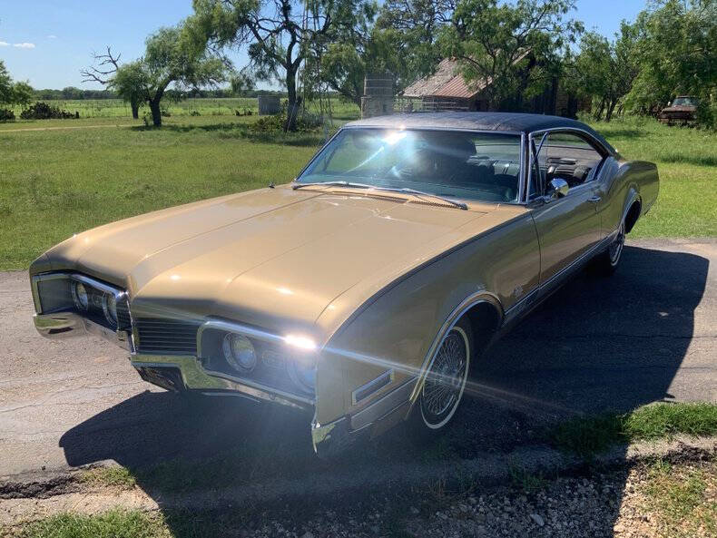 1967 Oldsmobile Delta Eighty-Eight