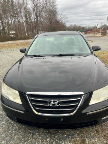 2009 Hyundai Sonata for sale at Simyo Auto Sales in Thomasville NC