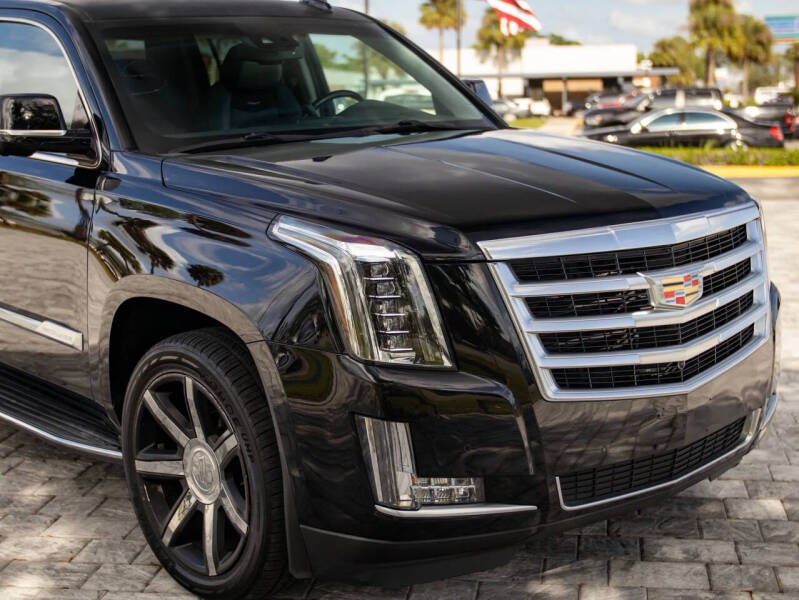 2016 Cadillac Escalade ESV Luxury Collection
