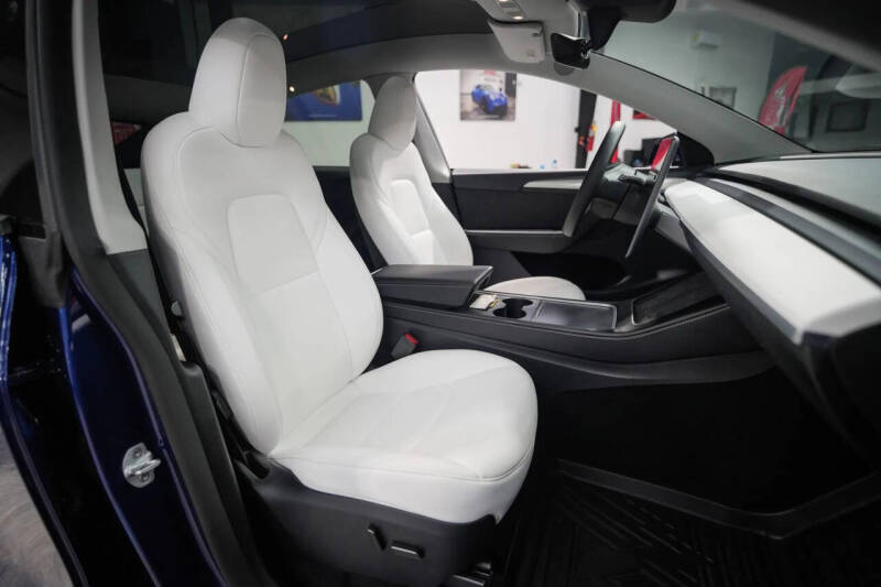 2024 Tesla Model Y Performance