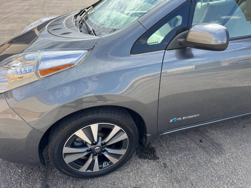 2017 Nissan LEAF SV