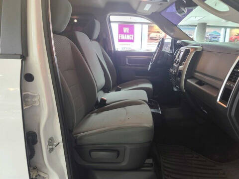 2016 RAM 1500 Big Horn