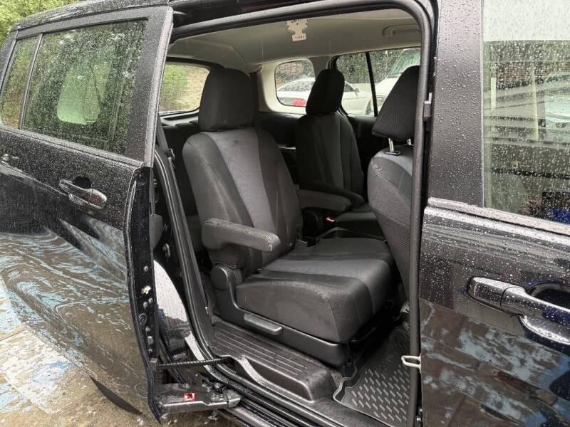 2013 Mazda MAZDA5 Sport