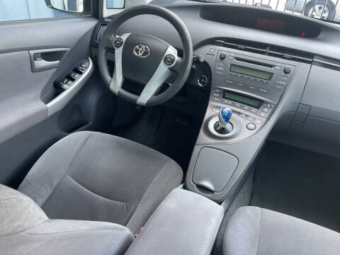 2011 Toyota Prius Two