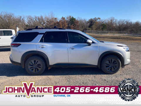 2022 Nissan Pathfinder SV