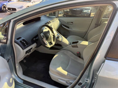 2015 Toyota Prius Three