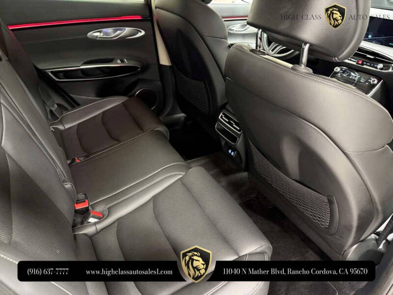 2026 Genesis GV70