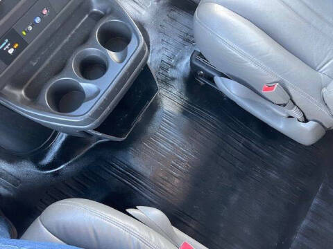 2023 Chevrolet Express 2500