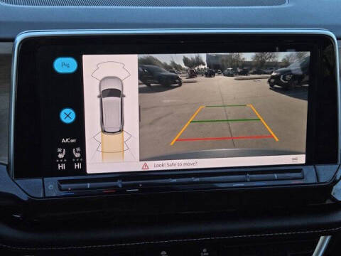 2024 Volkswagen Atlas SE