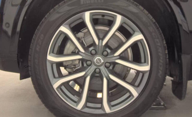 2018 Volvo XC90 T5 Momentum 7-Passenger