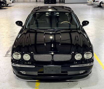 2004 Jaguar XJR
