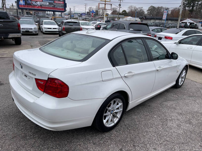 2010 BMW 3 Series 328i photo 8