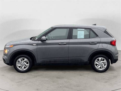 2022 Hyundai Venue SE