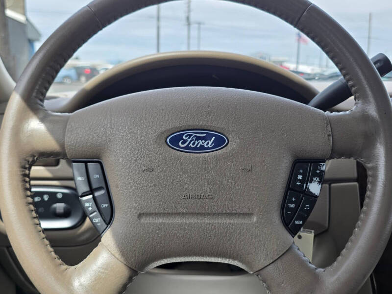 2004 Ford Explorer Limited