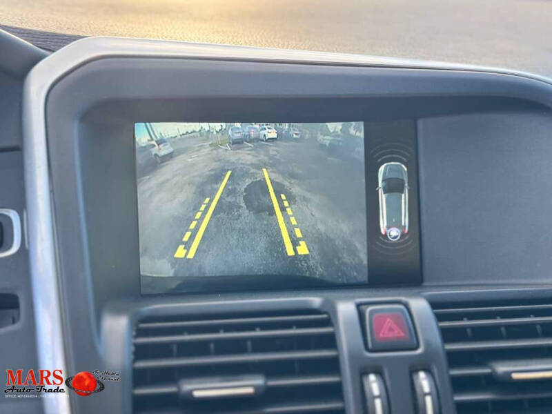 2016 Volvo XC60 T5 Drive-E Premier