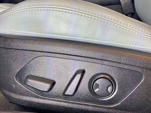 2022 Kia K5 EX