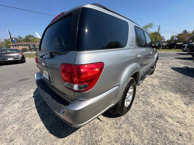 2005 Toyota Sequoia SR5